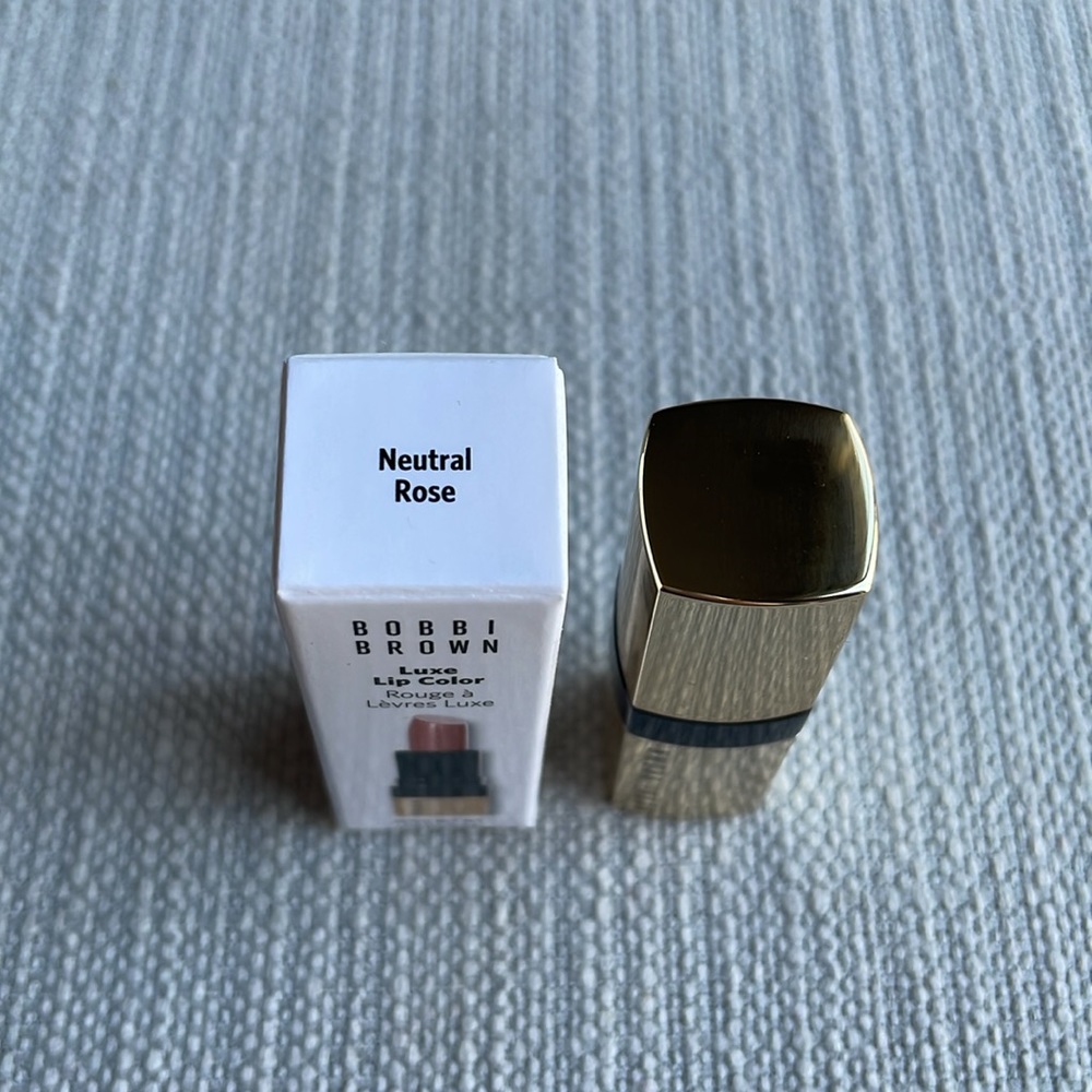 Bobbi Brown mini luxe lipstick in neutral rose - Picture 5 of 14